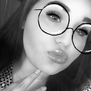 Meet your Posher, Serena